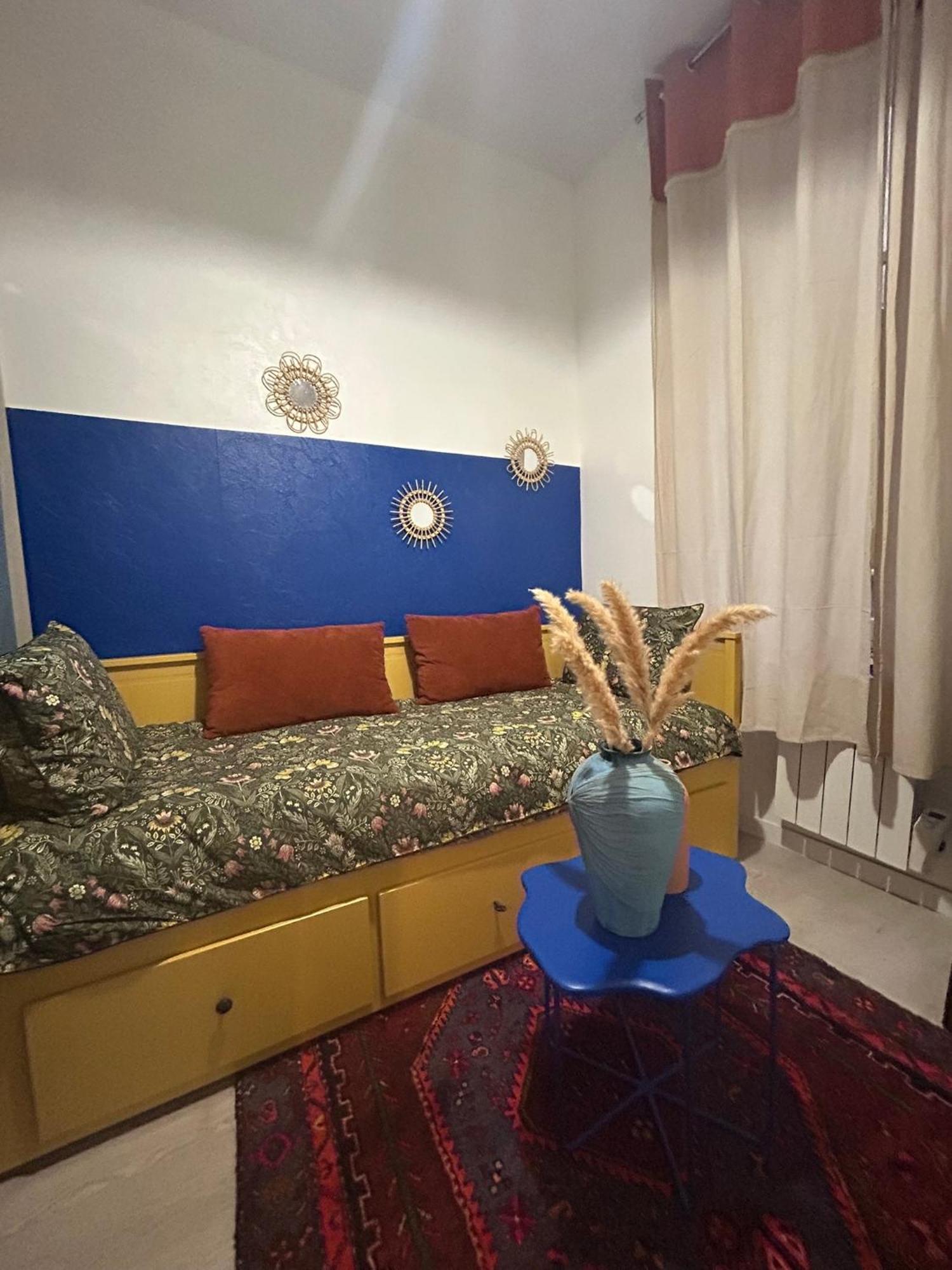 Yousra Appartement Poitiers Exteriör bild